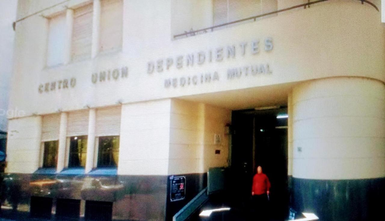 Hombres Negociadores, Artistas Huespedes Especiales Rosário Exterior foto